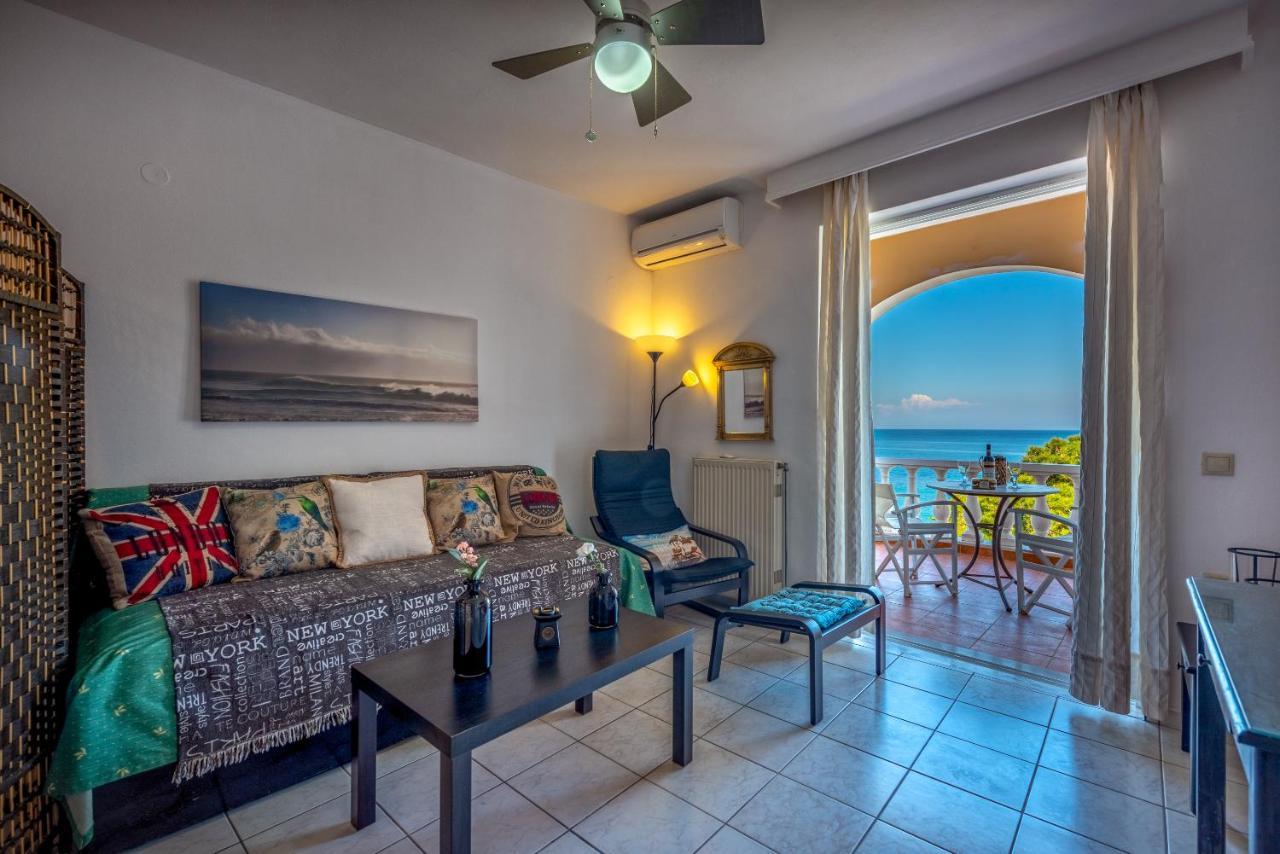 Seafront Spirit Apartments Закинтос Екстериор снимка