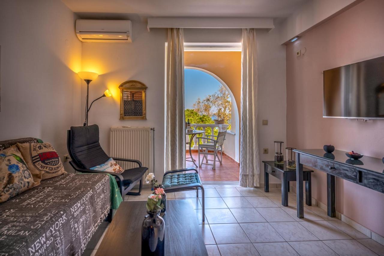 Seafront Spirit Apartments Закинтос Екстериор снимка