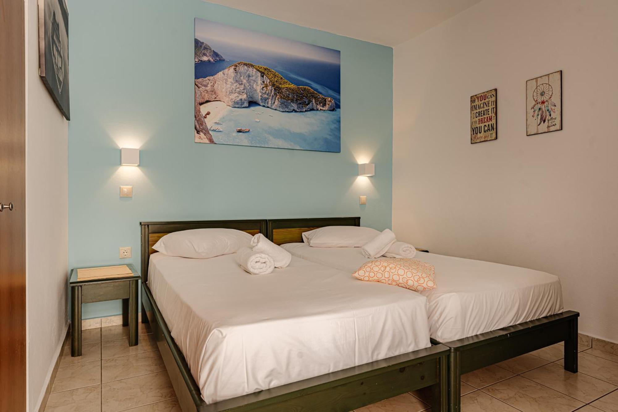 Seafront Spirit Apartments Закинтос Екстериор снимка