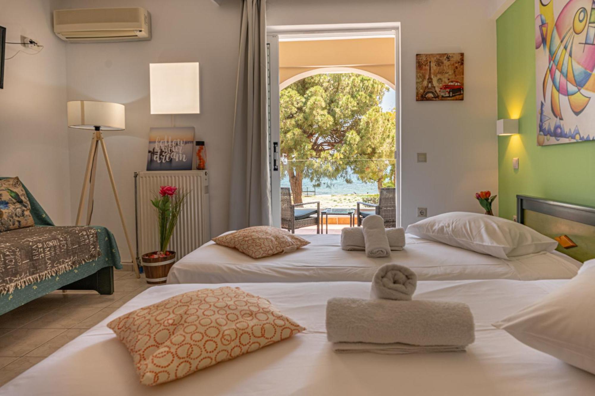 Seafront Spirit Apartments Закинтос Екстериор снимка