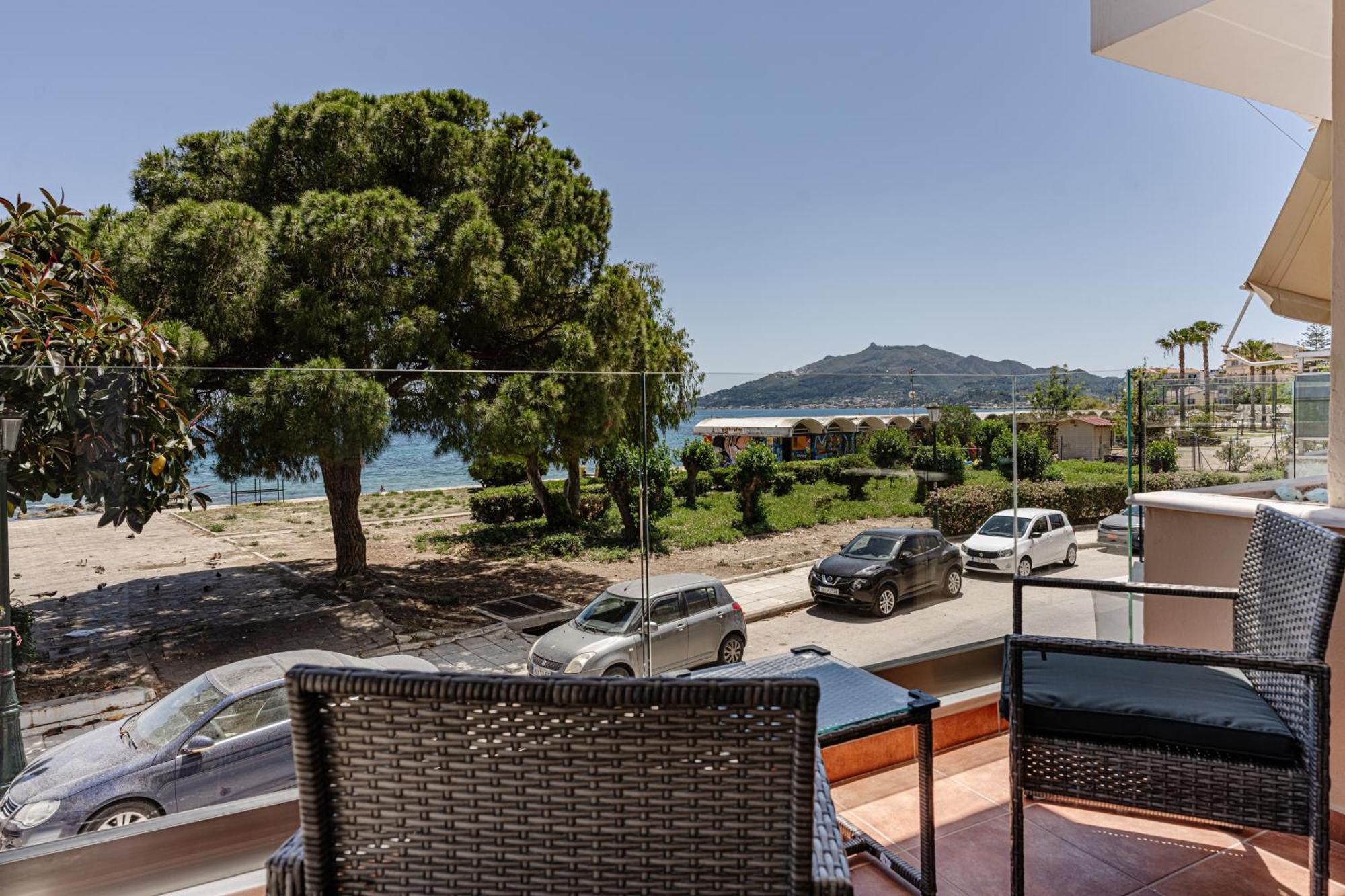 Seafront Spirit Apartments Закинтос Стая снимка